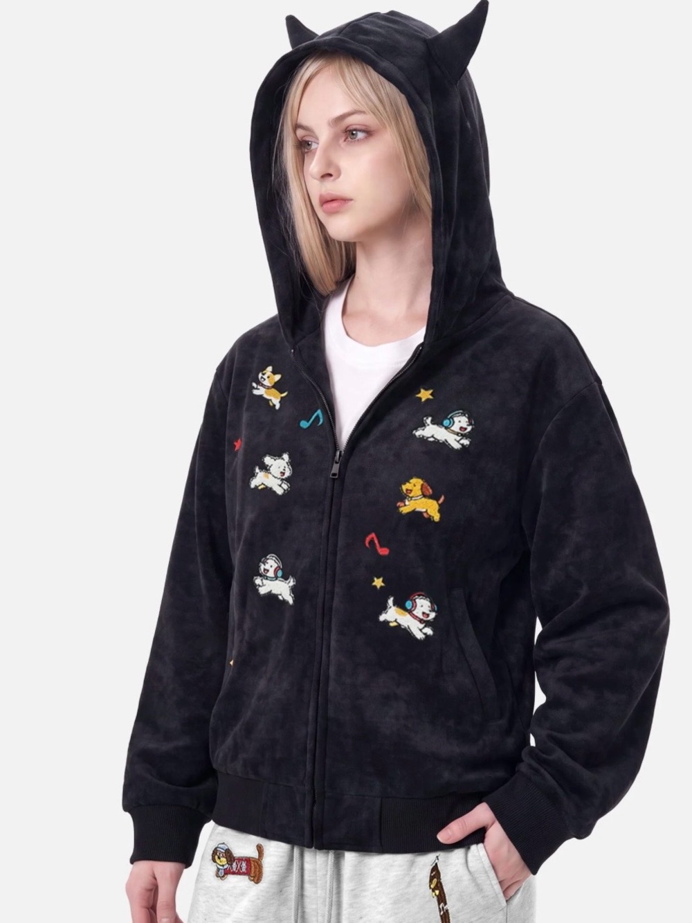 AELFRIC EDEN CARTOON EMBROIDERED ZIP UP HOODIE  Large. Never Worn